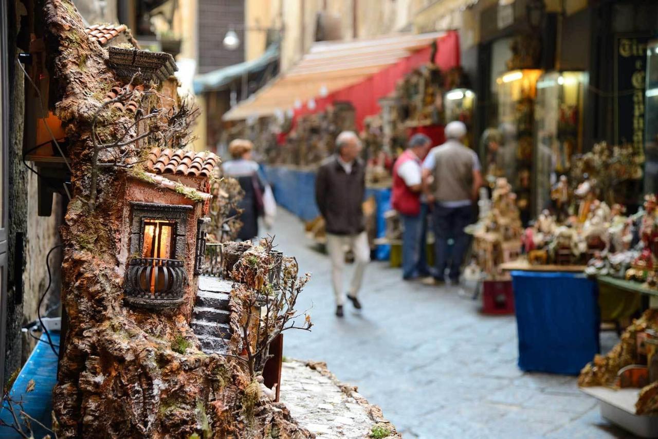 Grande & Caratteristico Dietro La Cattedrale 那不勒斯 外观 照片