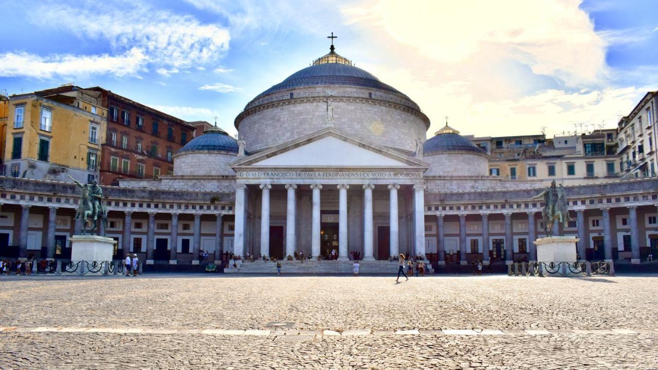 Grande & Caratteristico Dietro La Cattedrale 那不勒斯 外观 照片